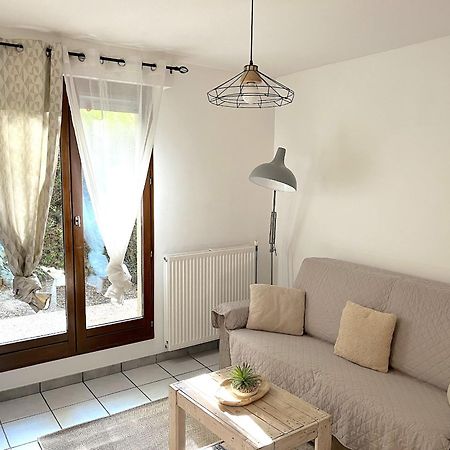 Апартаменты Joli Studio Avec Jardin Анси Экстерьер фото